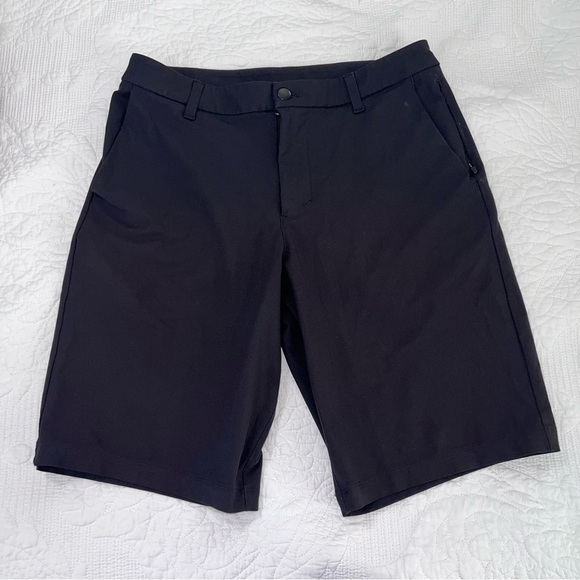 lululemon athletica Pants - Lululemon Shorts Men 30 Commission Relaxed Black  Chino On The Move 11” b10